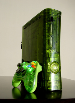 Halo_green_with_apple_green.2.jpg